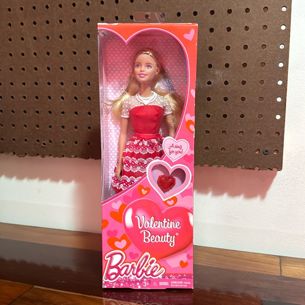 2014 Mattel Barbie Valentine Beauty